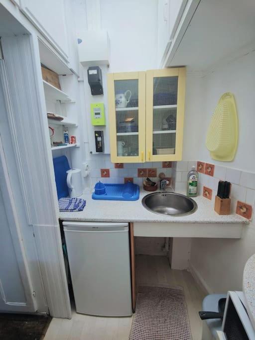 Appartement Studio Proche De La Tour Eiffel à Paris Extérieur photo